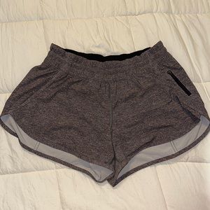 Lululemon Tracker Low-Rise Lined Short 4”